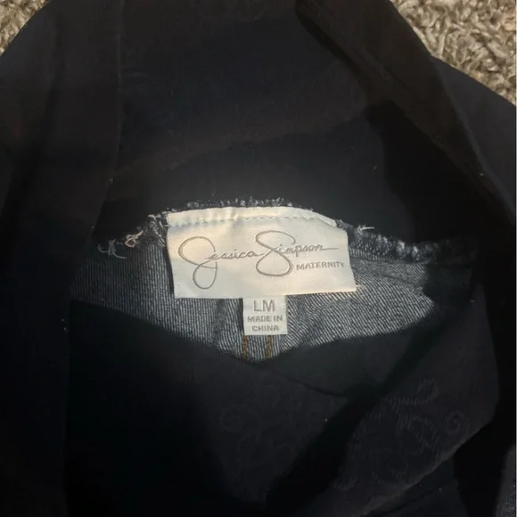 Tall MEDIUM SIZE  MATERNITY Jessica Simpson Jeans - Picture 4 of 12